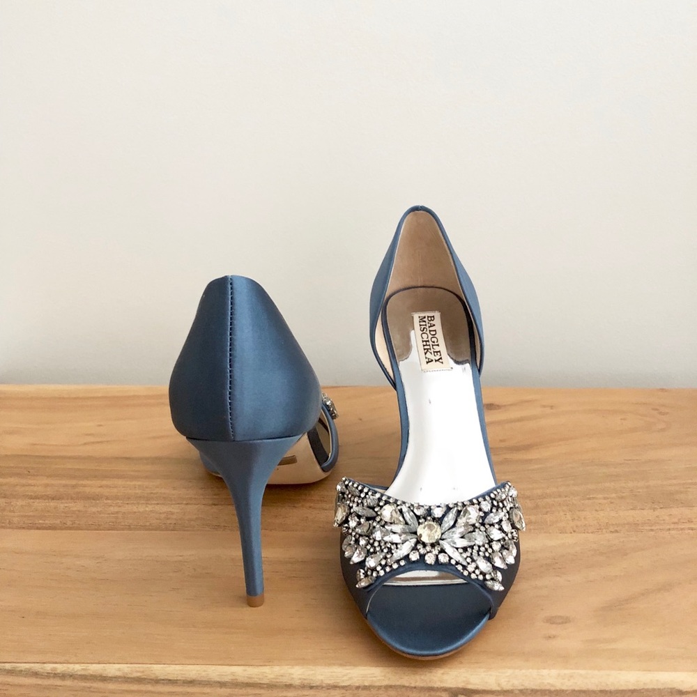 NWT Badgley Mischka Stormy Blue D’Orsay Pumps